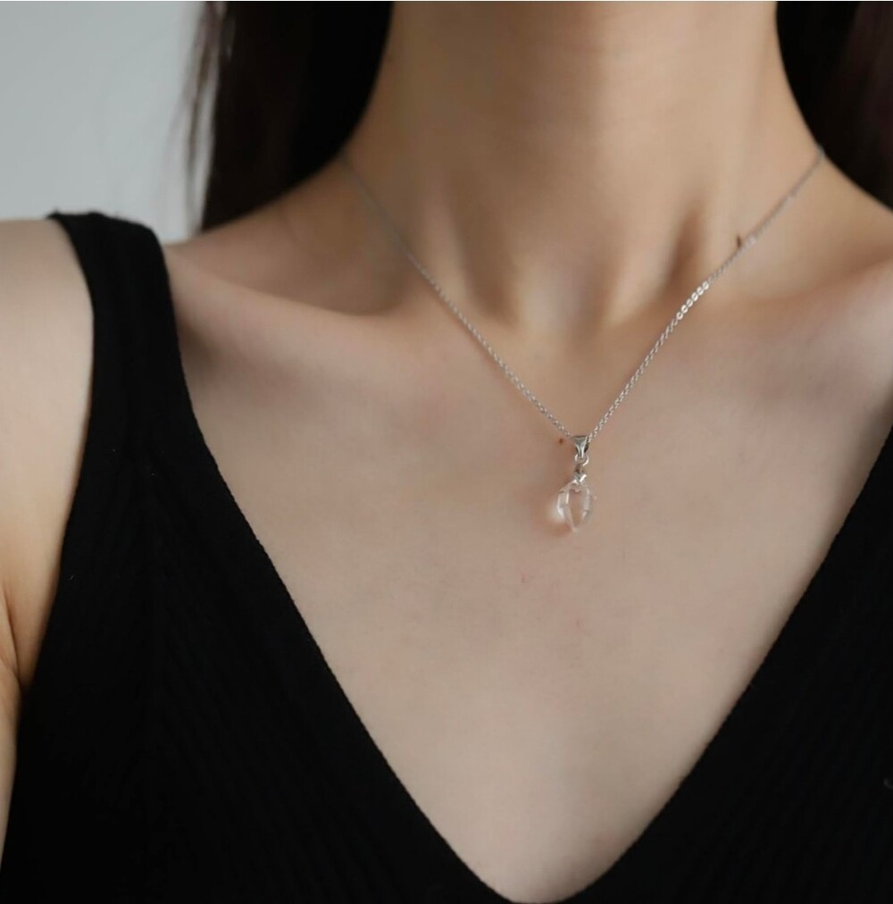 Genuine herkimer diamond pendant necklace. Silver - Picture 3 of 5